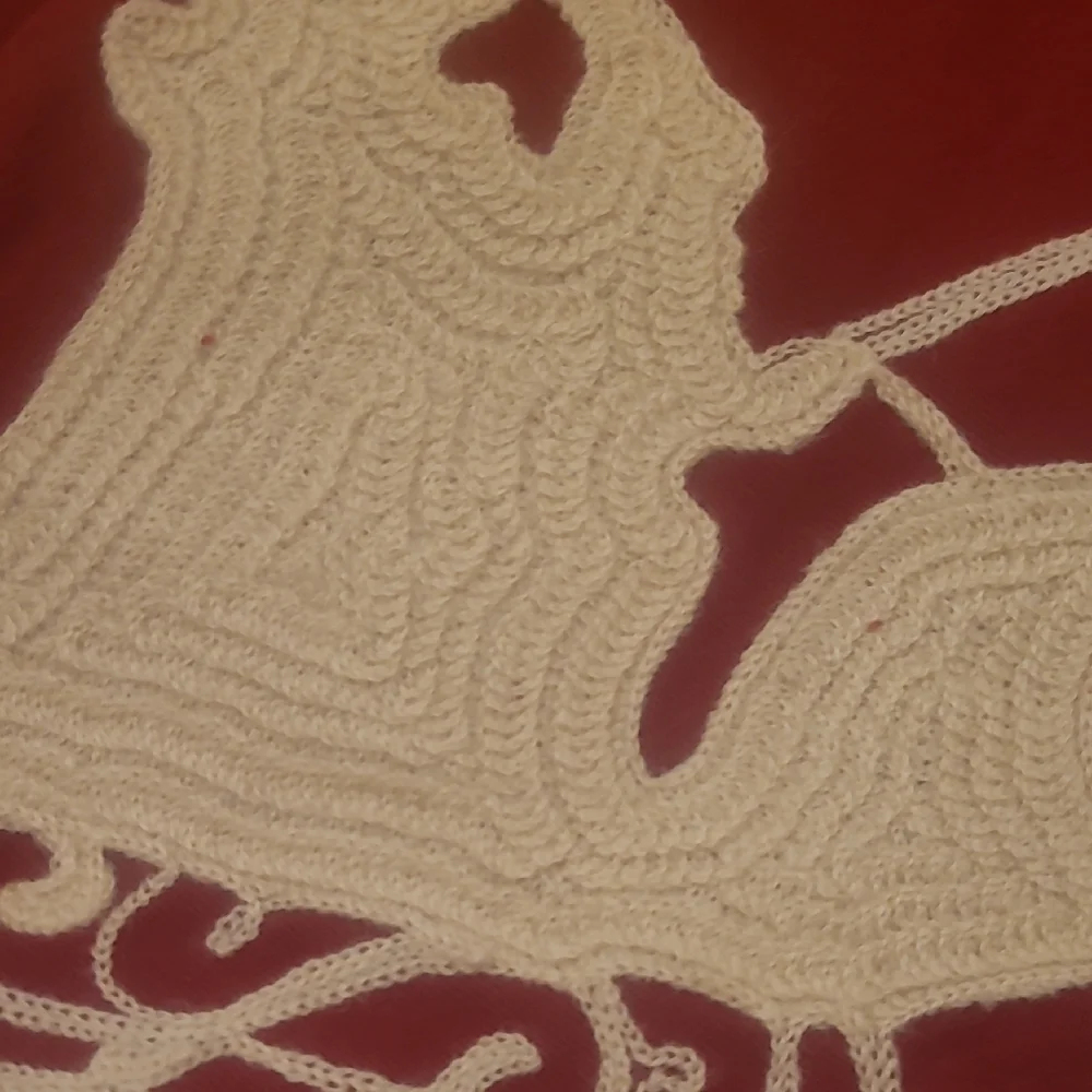 Pottery Barn Red and White Appliqué Santa Sleigh Table Runner